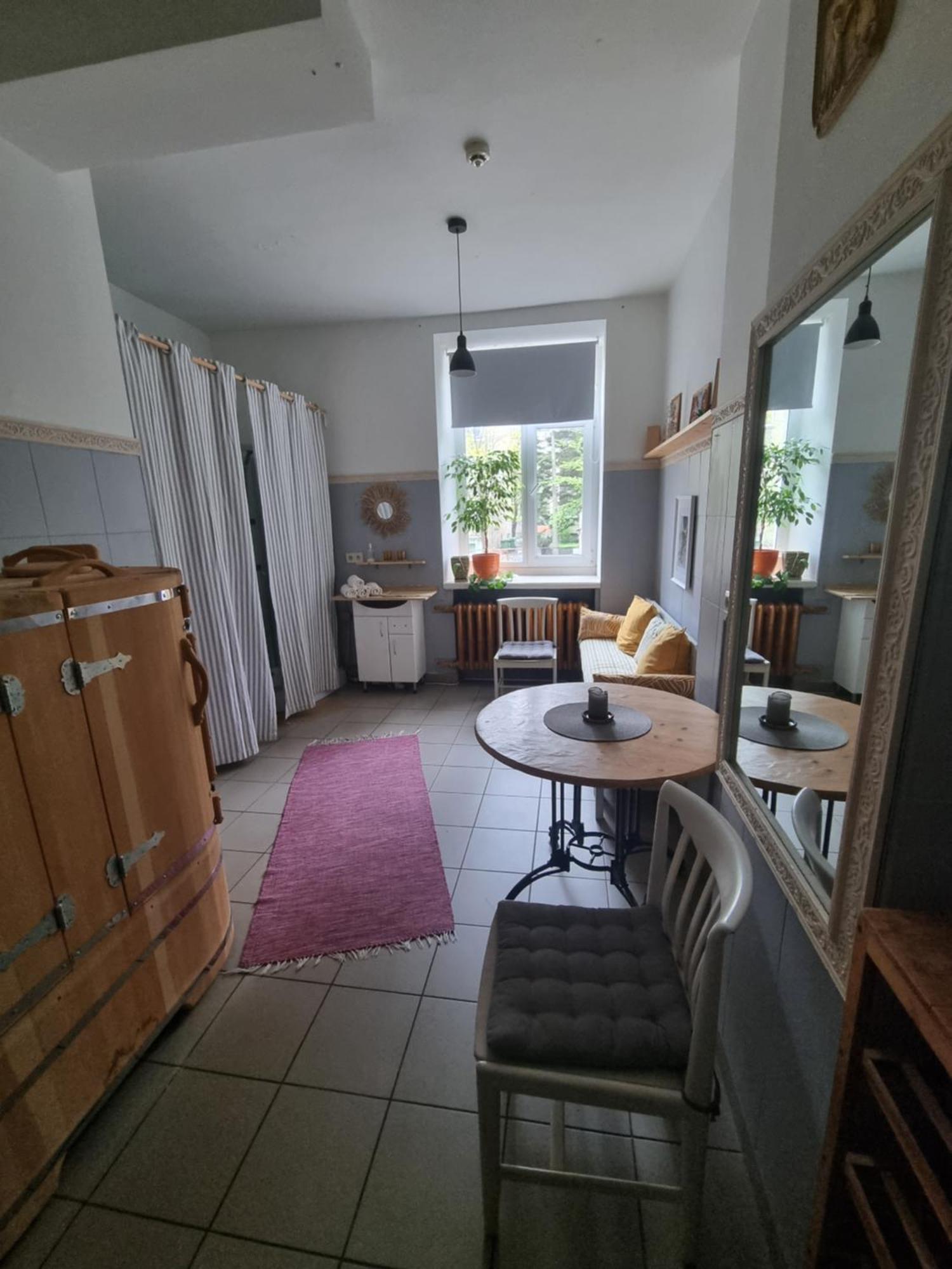 Camellia Studio Apartment & Parking Riga Exterior photo